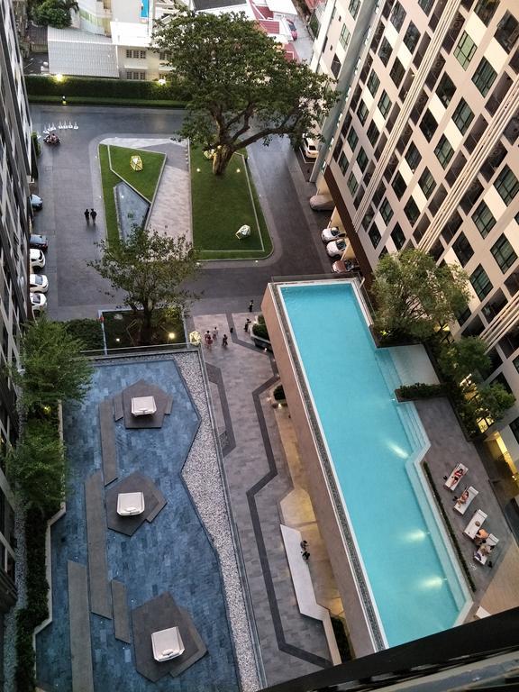 The Base Central Pattaya Exterior photo