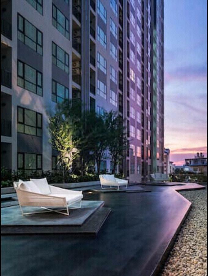 The Base Central Pattaya Exterior photo